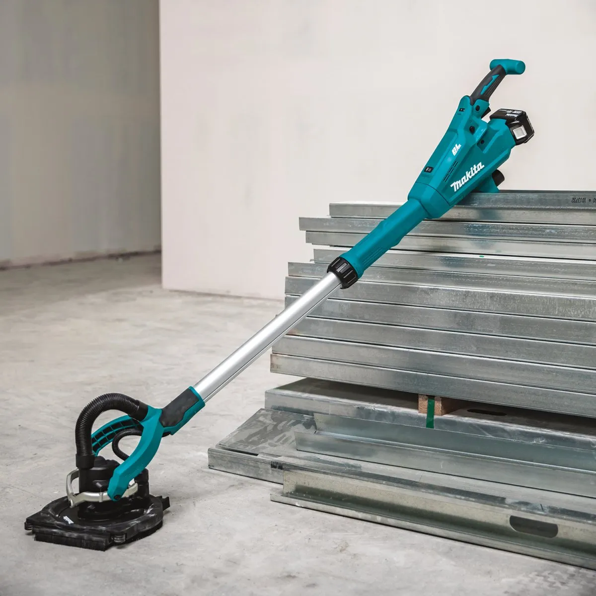 18V LXT® Lithium‑Ion Brushless Cordless Drywall Sander, AWS® Capable