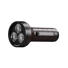 P18R Signature Rechargeable Torch